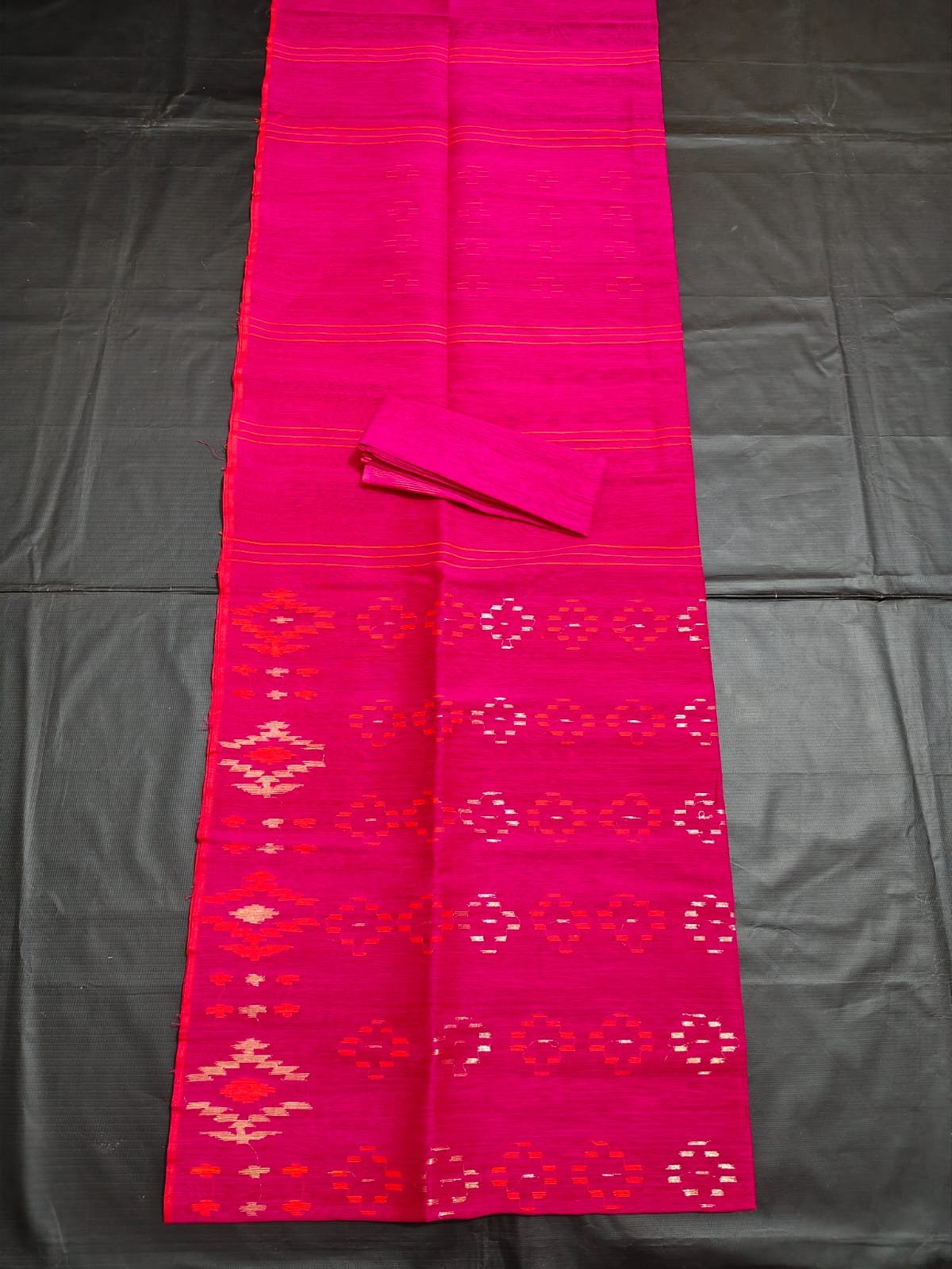 magenta color jamdani